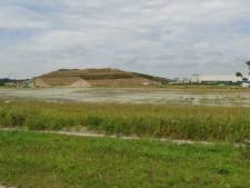 50 meter hoge heuvel langs snelweg moet recreatiezone voor fietsers en wandelaars worden