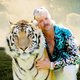 ‘Tiger King’: verslavend en ongelooflijk vermakelijk, maar tegelijk diep verontrustend ★★★★☆