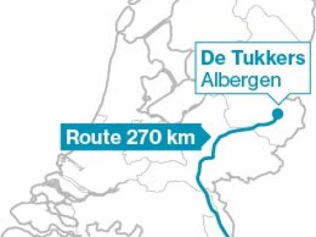 De Tukkers moet op een doordeweekse avond 540 kilometer reizen voor een potje voetbal: ‘Sommige spelers blijven overnachten’