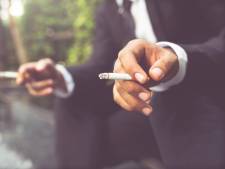 Rookhok op het werk verdwijnt: ‘Roken kan, maar niet meer op ons terrein'