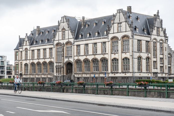 Het gerechtsgebouw van Oudenaarde.