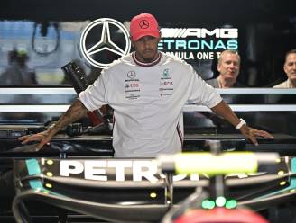 Kiest Lewis Hamilton voor Ferrari? Onze F1-watcher wikt en weegt: “Hij wil geen tijd meer verliezen”