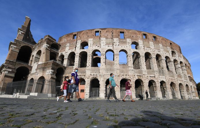 Archiefbeeld. Het Colosseum in Rome, een populaire toeristische trekpleister.