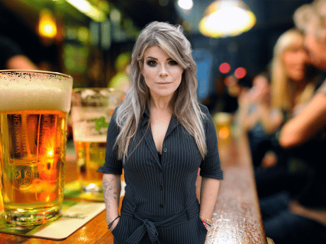 Bij een angelshot begeleidt de barman je naar buiten: dat wist ik niet