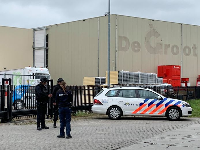Drugs gevonden in container bij De Groot in Hedel.