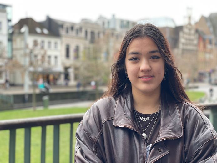 De Gentse Ayame (15) is één van de gezichten van Safer Cities. Zij pleit onder meer voor een ‘safe space’ in de Overpoort.