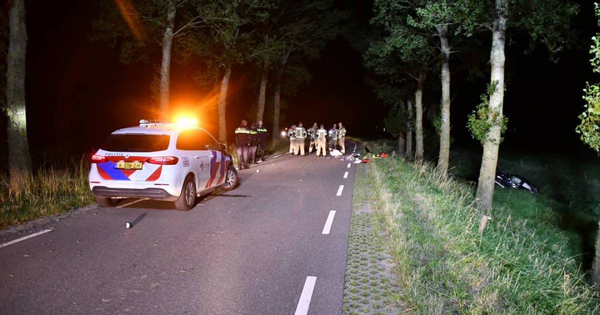 Dode en zwaargewonde bij eenzijdig ongeval in Ossenisse.