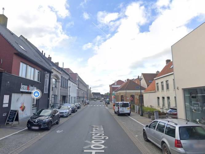 Fietser (39) lichtgewond na aanrijding in Oudenburg