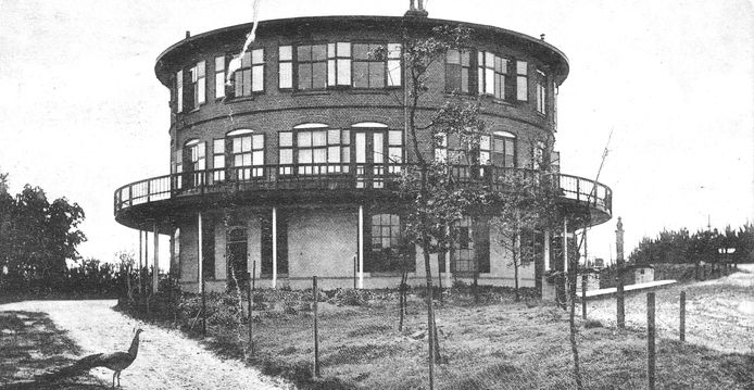 Het Ronde huis in Nunspeet
Foto; via uitgever