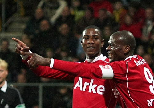 N'Kufo gaat weg bij FC Twente | Foto | tubantia.nl