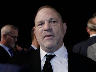 Ex Weinstein eist miljoenen aan "alimentatievoorschot" in rechtbank