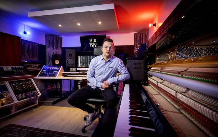Wouter Hardy in zijn studio