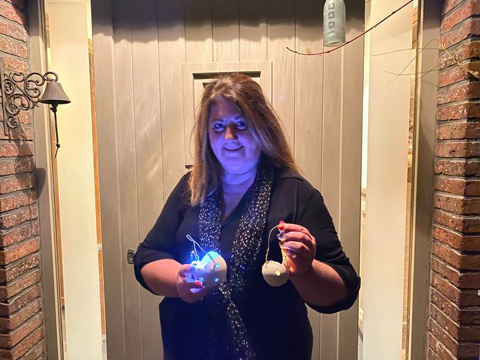 Daisy Madsen Met enkele van haar lichtjes
