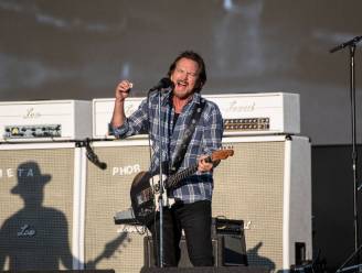 Pearl Jam-zanger Eddie Vedder kampt nog steeds met stemproblemen, band zegt opnieuw concert af 