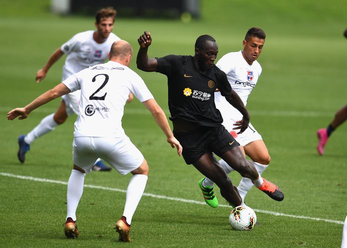 Lukaku aan het werk in de oefenwedstrijd waarin hij vier keer raak trof.