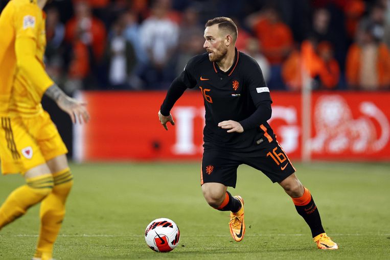 Aanvaller Vincent Janssen tijdens de Nations League-wedstrijd tussen Nederland en Wales, dinsdagavond. Beeld ANP