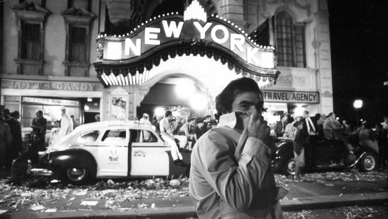 Martin Scorsese op de set van New York, New York, de musicalfilm uit 1977 met Liza Minelli en Robert De Niro. Beeld Deutsche Kinemathek