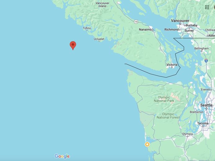 Donderdagavond vond een ander vaartuig een reddingsvlot op ongeveer 112 kilometer ten noordwesten van Cape Flattery in Washington en ten westen van Vancouver Island.