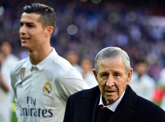 Raymond Kopa, niet lang voor zijn overlijden, naast Cristiano Ronaldo.