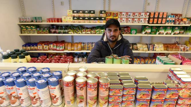 Syrische vluchteling opent winkel in Maarheeze: ‘Ik ben pas een week open, maar heb nu al vaste klanten’