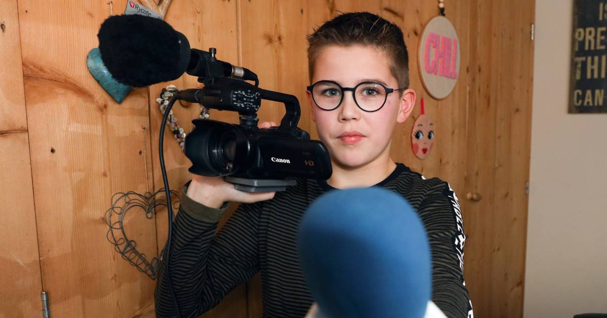 Wim is 11 jaar oud en camerajournalist: ‘Mensen luisteren beter naar een jonge interviewer’
