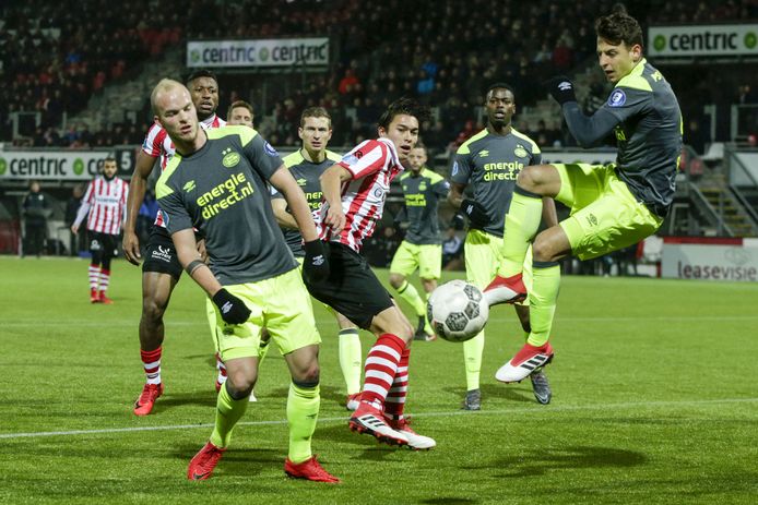 Sparta kwam zaterdag op voorsprong tegen koploper PSV, maar verloor uiteindelijk wel met 1-2.