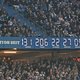 De klok van HSV verdwijnt uit het stadion, gelukkig hebben we de mandjes van Telstar nog