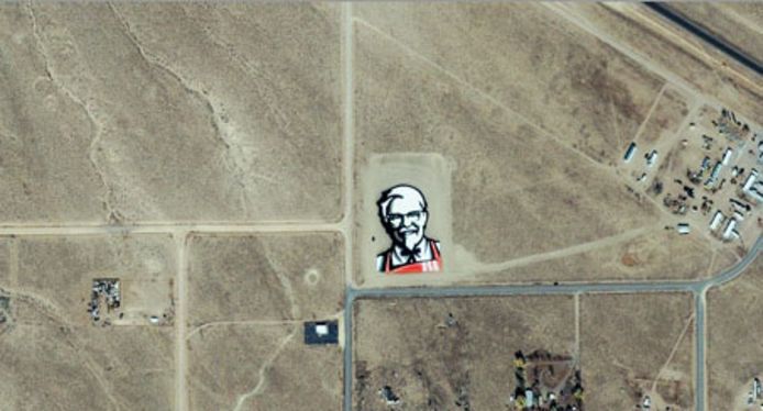 Het logo van KFC was in 2006 vanuit de ruimte zichtbaar.