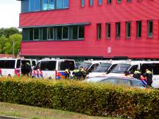 Twee agenten gewond bij rellen FC Den Bosch-TOP Oss, burgemeester noemt geweld onacceptabel