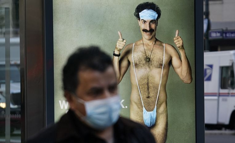 Een poster voor de tweede en dus ook laatste Borat-film, vorig jaar. Beeld AFP