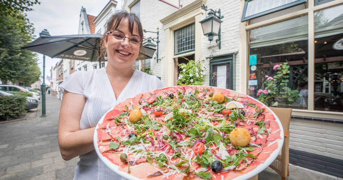 Reusachtige carpaccio van Bistro Zeelandia in Colijnsplaat doet de kaken naar beneden vallen
