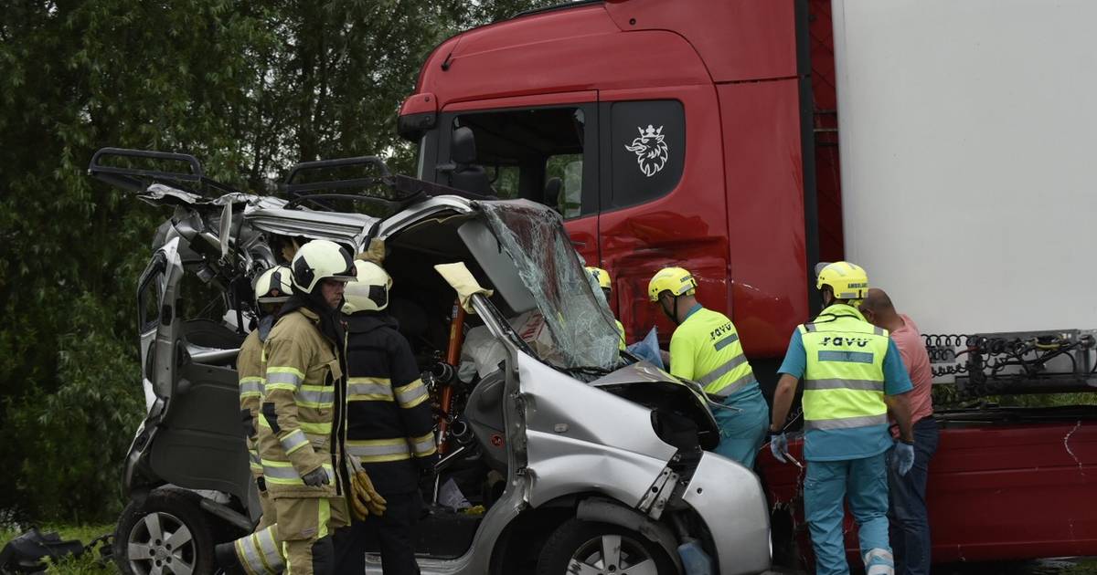 Zwaar ongeluk op de N210 in IJsselstein | Utrecht | AD.nl