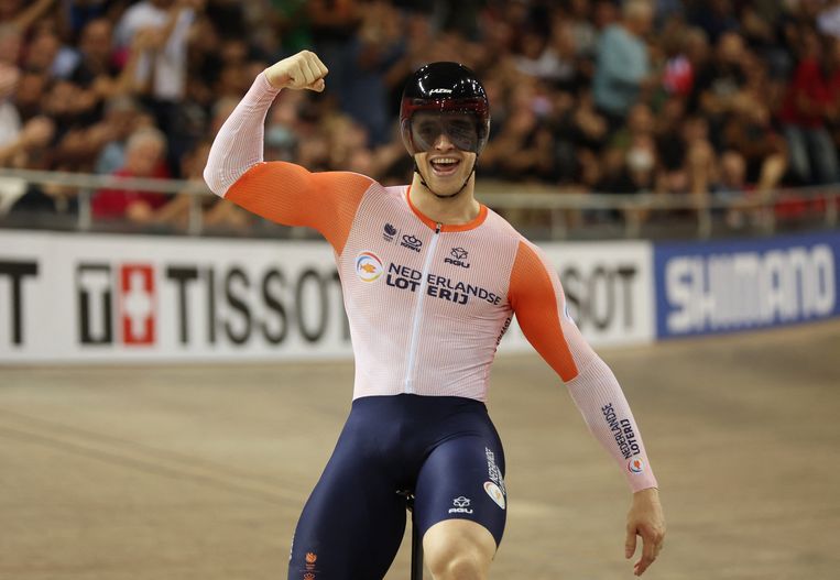 Harrie Lavreysen zorgde op de baan voor een dubbelslag: tweemaal WK-goud.  Beeld Reuters