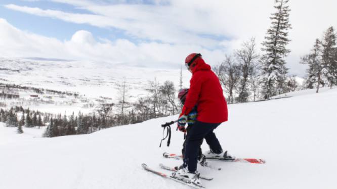 Kind (5) overleden na botsing met skiër in Franse Alpen