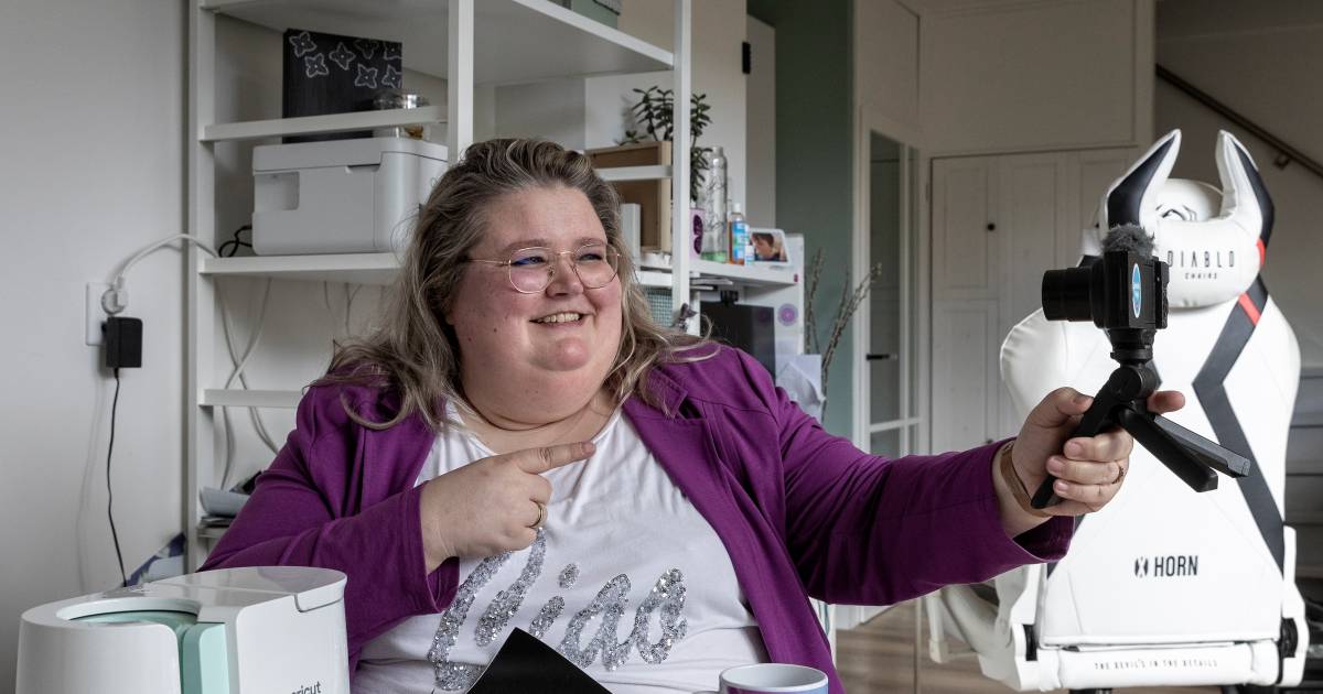 Zoetermeerse vlogster wil mensen online positiviteit meegeven: ‘Hou van ...