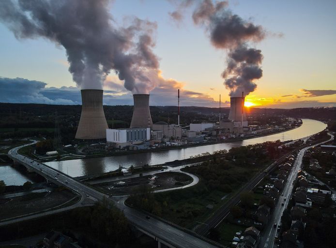 Archieffoto van de kerncentrale van Tihange in de gelijknamige plaats in de provincie Luik.