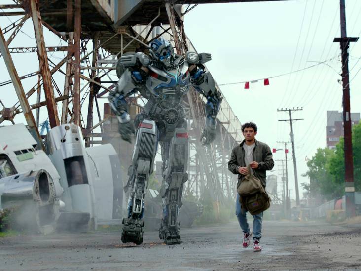 Twee sterren voor de nieuwe Transformers: zelden was spektakel zo slaapverwekkend