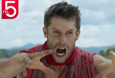 Niels Gomperts gaat de strijd aan in Robinson, Bobbi Eden in Playboy Mansion