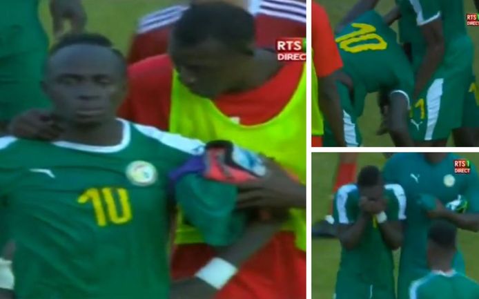 Mané barstte in tranen uit na de match.