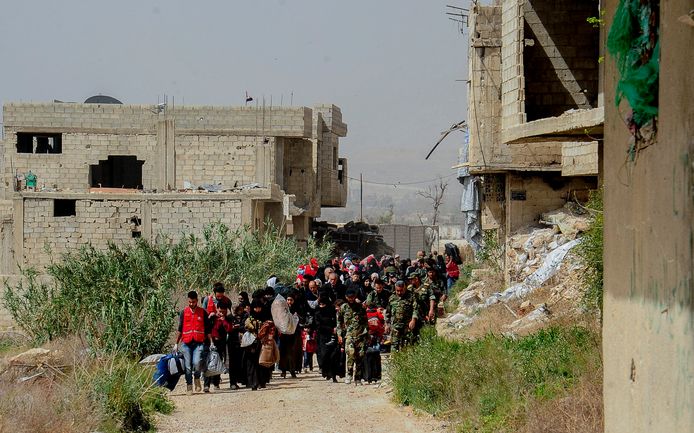 Eerder deze week verlieten al duizenden burgers Douma.
