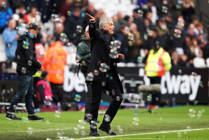 Tottenham Hotspur manager Jose Mourinho gestures on the touchline during the Premier League match at the London Stadium.
