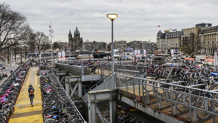 behang Vel boerderij Gratis fiets parkeren in Amsterdam | Trouw
