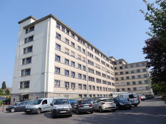 “Weet jij waar de baby is?”: zes maanden oude baby sterft in warme auto in Charleroi nadat moeder haar vergat