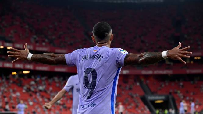Memphis drukt meteen zijn stempel en redt zwaarbevochten punt voor FC Barcelona
