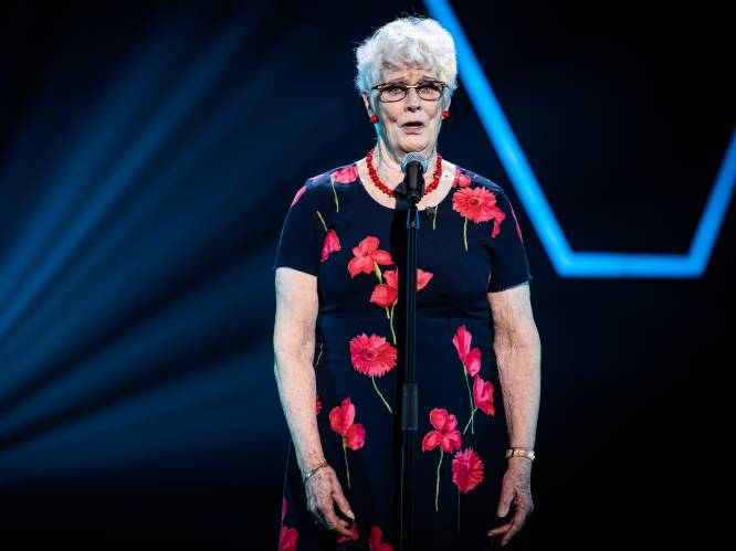 80-jarige Doortje maakt haar jeugddroom waar in ‘The Voice Senior’: “Zo jammer dat ik dit niet meer kan delen met mijn man”