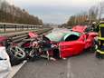 Ferrari crasht met 300 kilometer per uur op Duitse snelweg