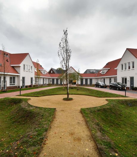 Pittoresk hofje in historische verpakking: Poetengraadhof in Haaksbergen