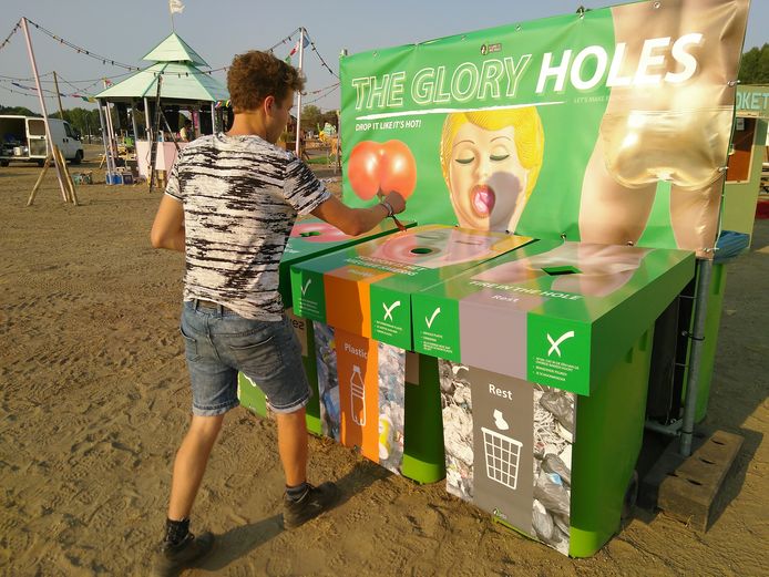 Deze interactieve containerdeksels van E-waste Arcades zijn voor het eerst getest op Solar festival.