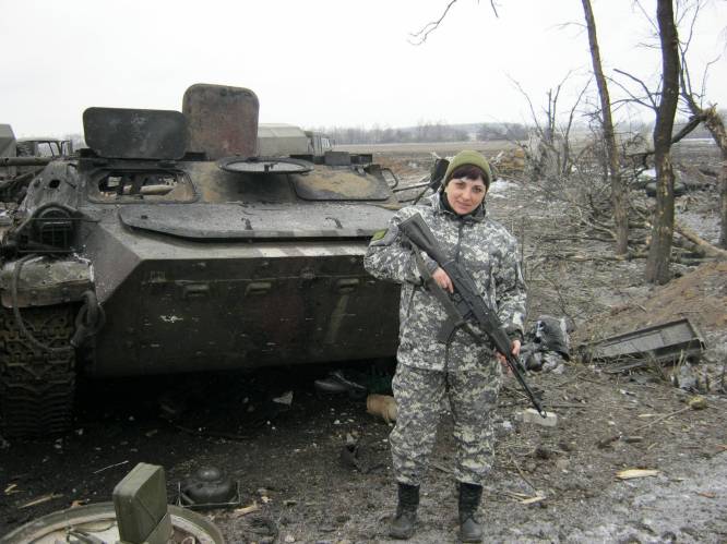 Russische tankcommandante wordt verliefd op Oekraïense spion en loopt over