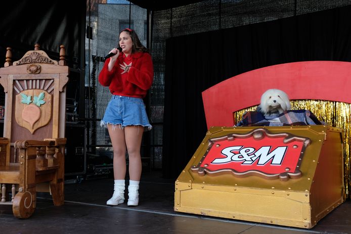 Massa brave kindertjes wacht Sinterklaas op dankzij Samson en Marie ...